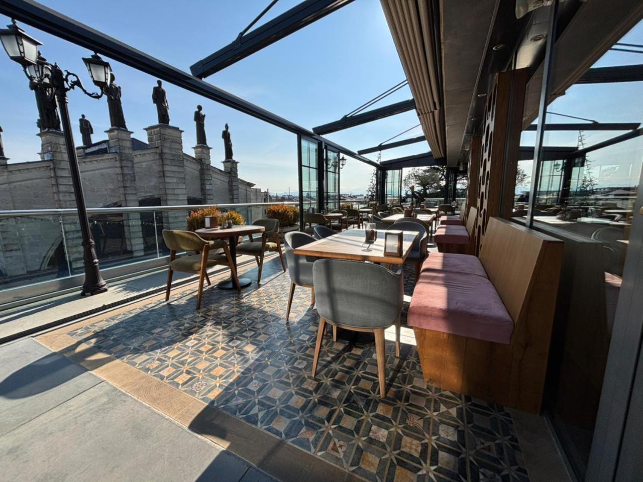 Grand Opera Hotel Κουτάισι Εξωτερικό φωτογραφία